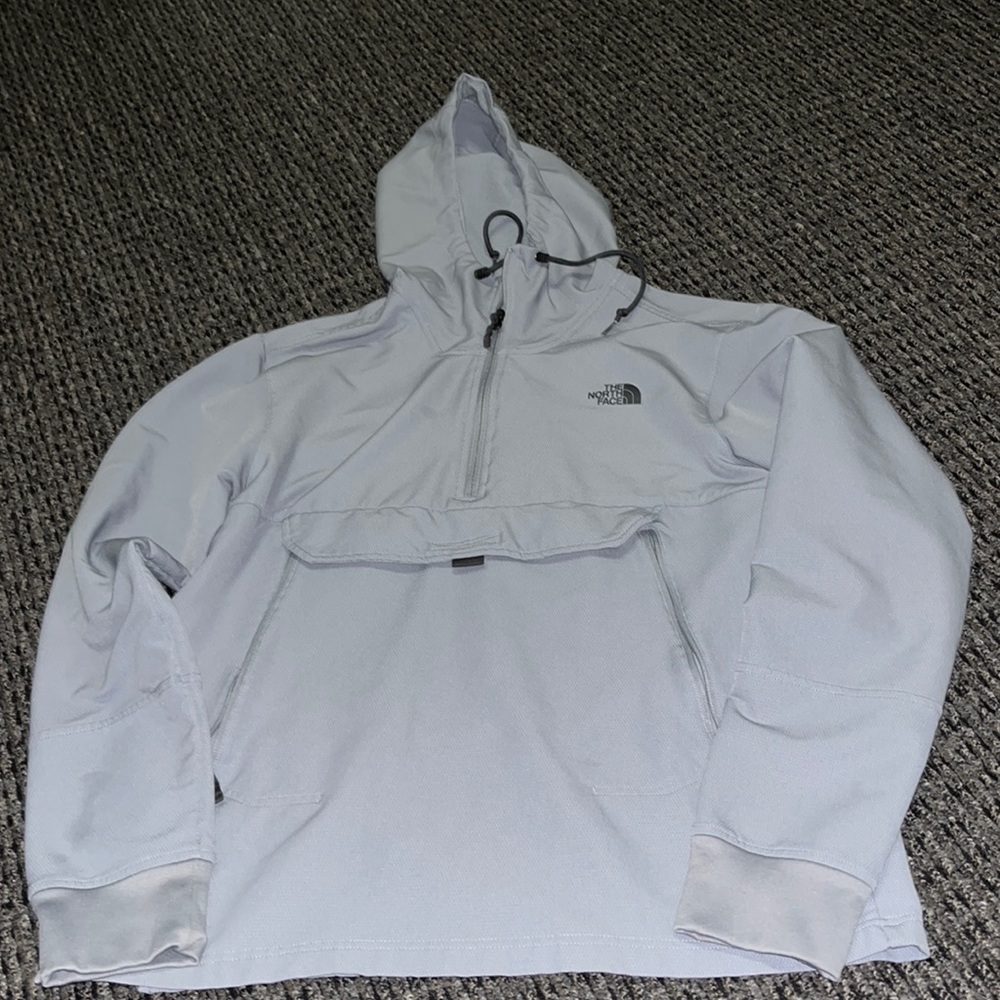 The North face jacket. Great condition. Fun pockets, good material